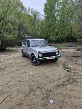 SUV    4x4 2131  2006 , 225000 , 