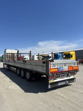   Schmitz SPR24 2015 , 1725000 , 