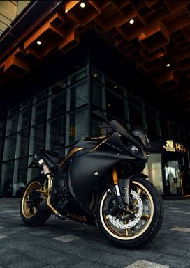   Yamaha YZF-R1 2009 , 970000 , 