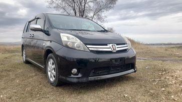    Toyota Isis 2012 , 1450000 , 
