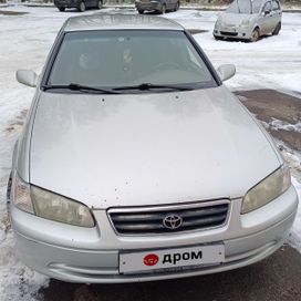  Toyota Camry 2000 , 700000 , 