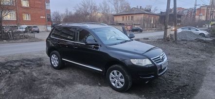SUV   Volkswagen Touareg 2007 , 700000 , 