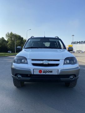 SUV   Chevrolet Niva 2018 , 700000 , 