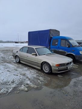  BMW 7-Series 2000 , 650000 , 