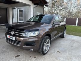 SUV   Volkswagen Touareg 2013 , 2285000 , 