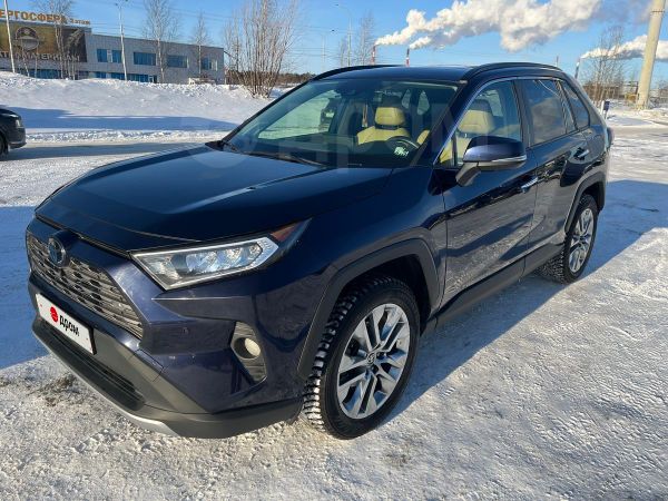 SUV   Toyota RAV4 2020 , 3850000 , 