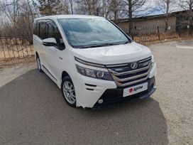    Toyota Voxy 2014 , 1810000 , 