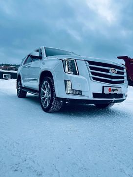 SUV   Cadillac Escalade 2016 , 4800000 , -