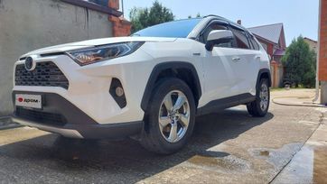 SUV   Toyota RAV4 2019 , 3800000 , 