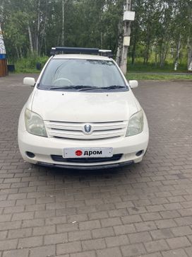  Toyota ist 2004 , 530000 ,  