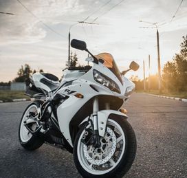   Yamaha R1 2005 , 650000 , 