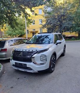 SUV   Mitsubishi Outlander 2022 , 3880000 , 