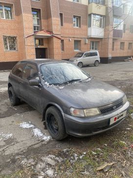  3  Toyota Corolla II 1992 , 300000 , -
