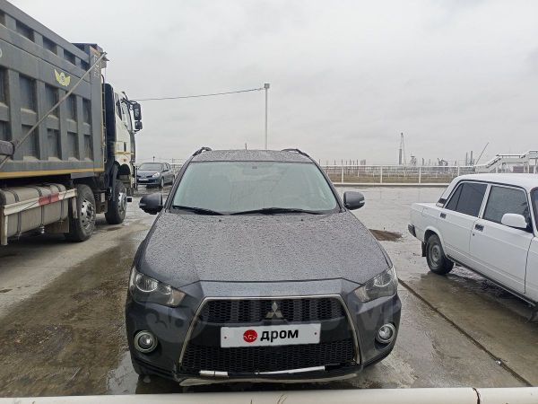 SUV   Mitsubishi Outlander 2012 , 895000 , --