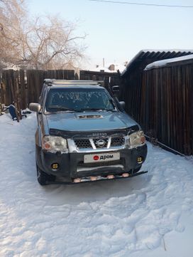  Nissan NP300 2010 , 1000000 , -
