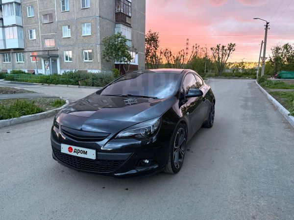  3  Opel Astra GTC 2012 , 910000 , 
