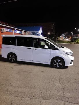    Honda Stepwgn 2016 , 1800000 , 