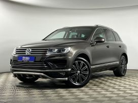 SUV   Volkswagen Touareg 2015 , 2025000 , 