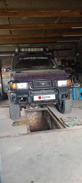 SUV    3160 2001 , 500000 , 