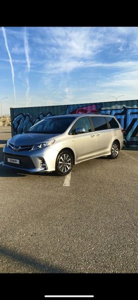    Toyota Sienna 2017 , 3600000 , 