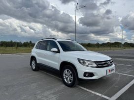 SUV   Volkswagen Tiguan 2014 , 1700000 , 