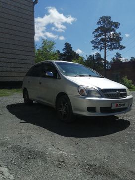    Toyota Nadia 2000 , 680000 , 