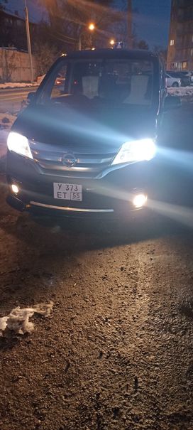    Nissan Serena 2011 , 1000000 , 