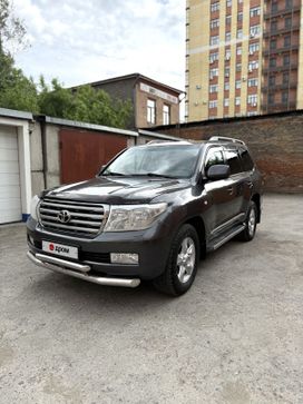  Land Cruiser, 2011