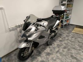  VFR 800, 2006