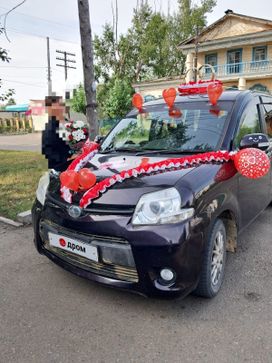    Toyota Sienta 2015 , 950000 , 