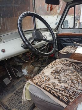 SUV    3151 1997 , 300000 , 