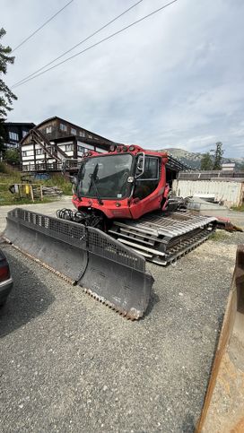  PistenBully PistenBully 2010 , 5000000 , 