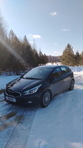  Kia Ceed 2013 , 870000 , 
