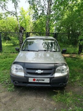 SUV   Chevrolet Niva 2012 , 525000 , 