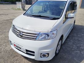    Nissan Serena 2007 , 900000 , 