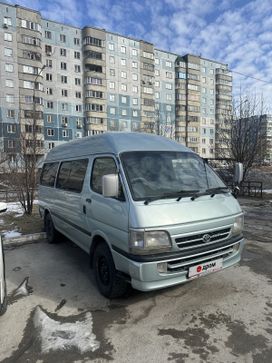    Toyota Hiace 2002 , 1053000 , 