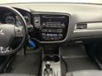 SUV   Mitsubishi Outlander 2016 , 1997000 , 