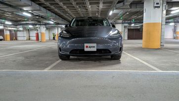 SUV   Tesla Model Y 2020 , 4000000 , 