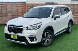 SUV   Subaru Forester 2019 , 2095000 , 