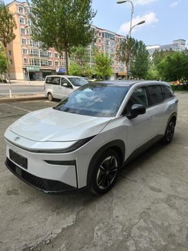 SUV   Toyota bZ3X 2025 , 2699000 , 