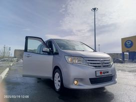    Nissan Serena 2010 , 1375000 , 