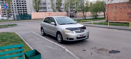 Хэтчбек Toyota Corolla 2005 года, 790000 рублей, Кемерово