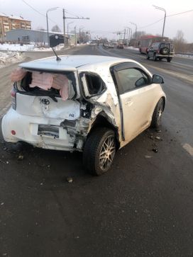  3  Toyota iQ 2009 , 150000 , 