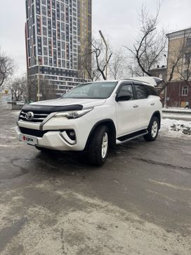 SUV или внедорожник Toyota Fortuner 2017 года, 4150000 рублей, Екатеринбург