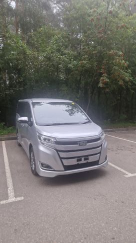    Toyota Noah 2019 , 2550000 , 