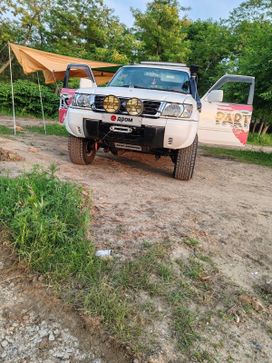 SUV   Nissan Safari 1997 , 1600000 , 