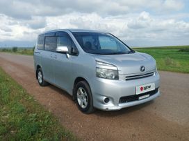    Toyota Voxy 2008 , 1330000 , 