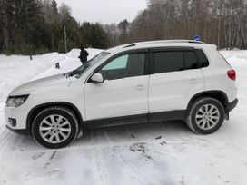 SUV   Volkswagen Tiguan 2012 , 1300000 , 