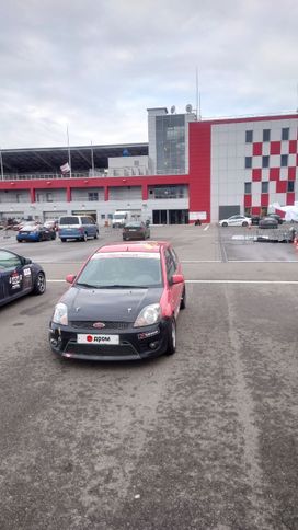  3  Ford Fiesta 2008 , 840000 , 