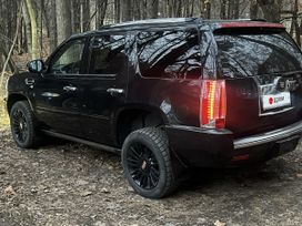  Escalade, 2011